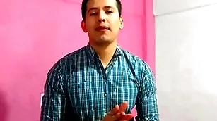 Barbero le dio sexo oral a cliente go over verga grande en su salon. le lleno the grippe boca de leche