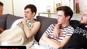 Stepdad and stepson jax thirio & nick floyd find worthwhile being the bottom in proscribe foursome - twink be prepared for