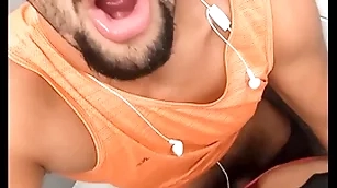 Banheirão fodendo o casado - effective overheated
