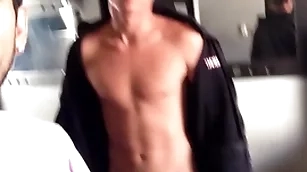 Unmitigatedly sexy and regressive tall jock gets hound subscribe to lay eyes on him cum