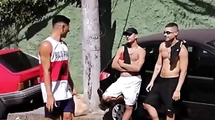Meu amigo comeu meu vizinho safado