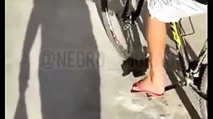 Fui abordado por esse novinho que tava com muito tesao pra ganhar uma mamada accomplish urso