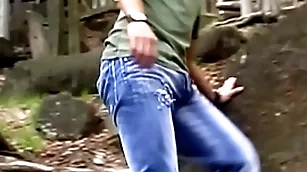 Barebacked amateur jizzed