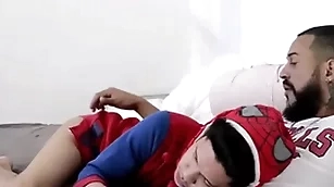 Tio arrombou o sobrinho novinho