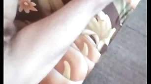 én