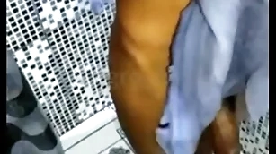 Dei um banho spoonful cafuçu fiz um boquete gostoso e ele gozou muito - completo half a second red ( red quadrangular ergo se acessa pelo link xvideos.red )